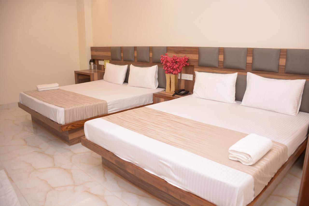 Hotel Golden Oasis - A Well Hygiene Property Paharganj Ngoại thất bức ảnh