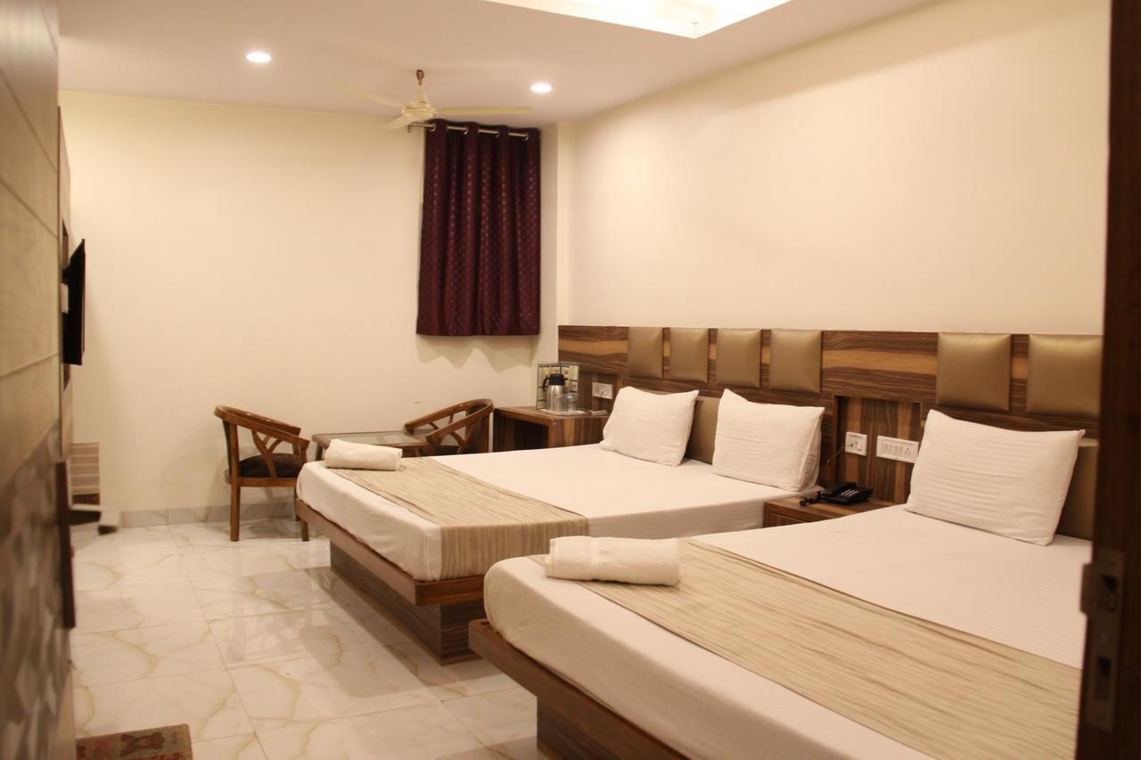 Hotel Golden Oasis - A Well Hygiene Property Paharganj Ngoại thất bức ảnh