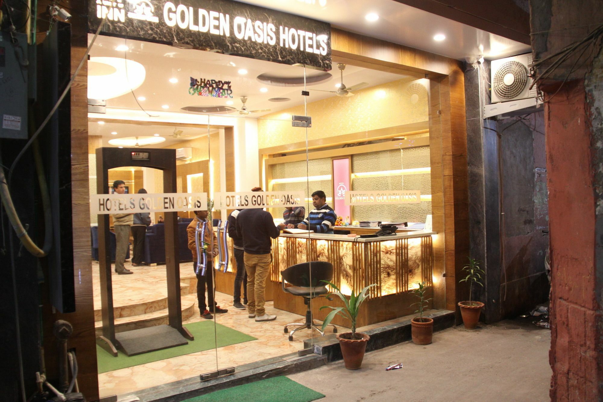 Hotel Golden Oasis - A Well Hygiene Property Paharganj Ngoại thất bức ảnh