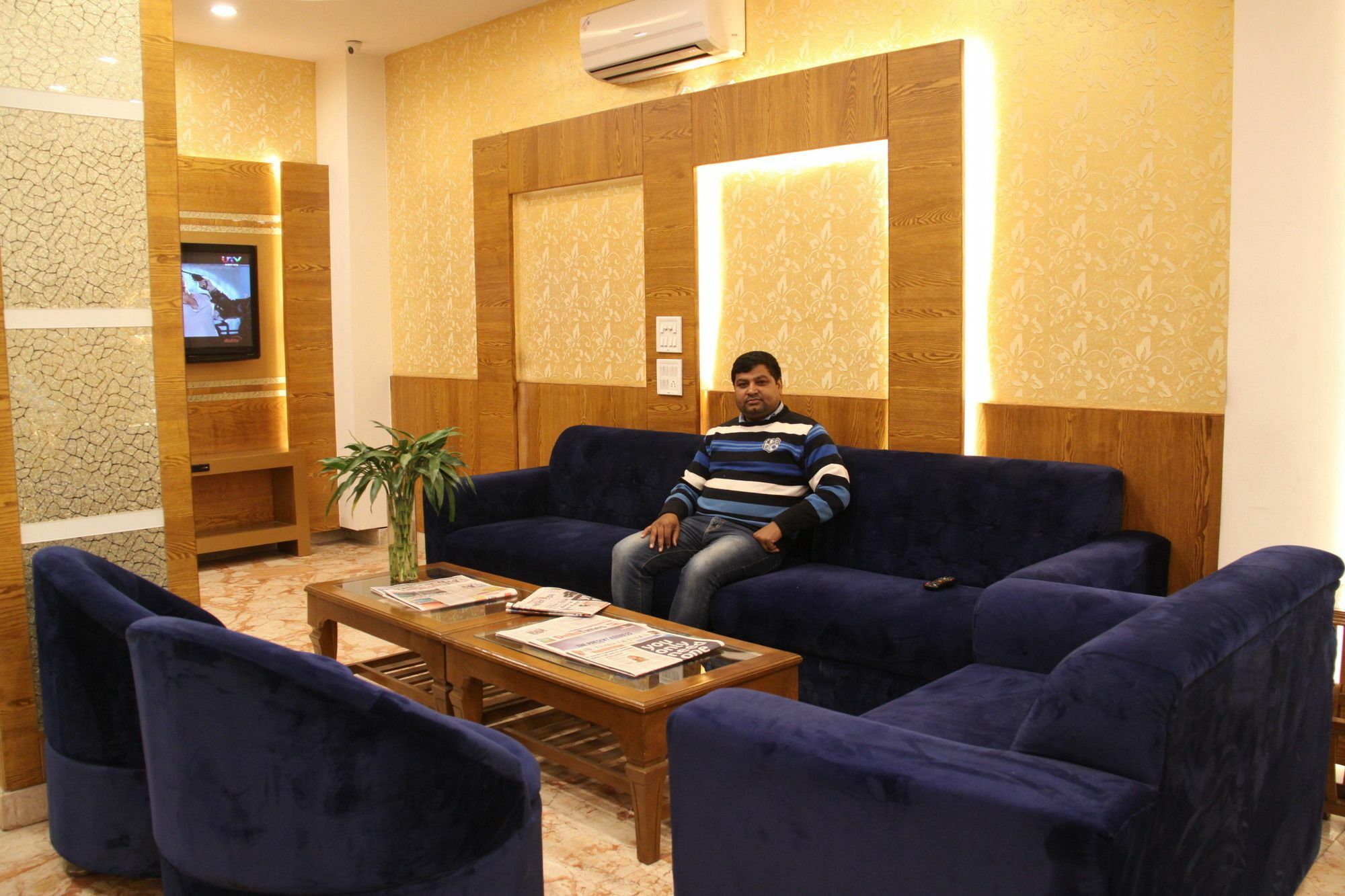 Hotel Golden Oasis - A Well Hygiene Property Paharganj Ngoại thất bức ảnh