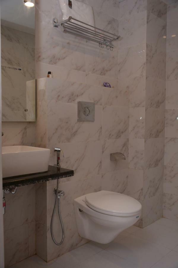 Hotel Golden Oasis - A Well Hygiene Property Paharganj Ngoại thất bức ảnh